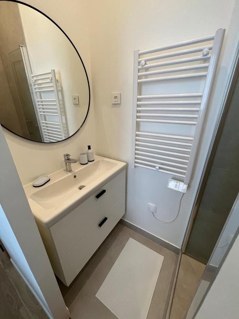 Appartement Cosy A 1 Min De Paris Charenton-le-Pont Eksteriør bilde